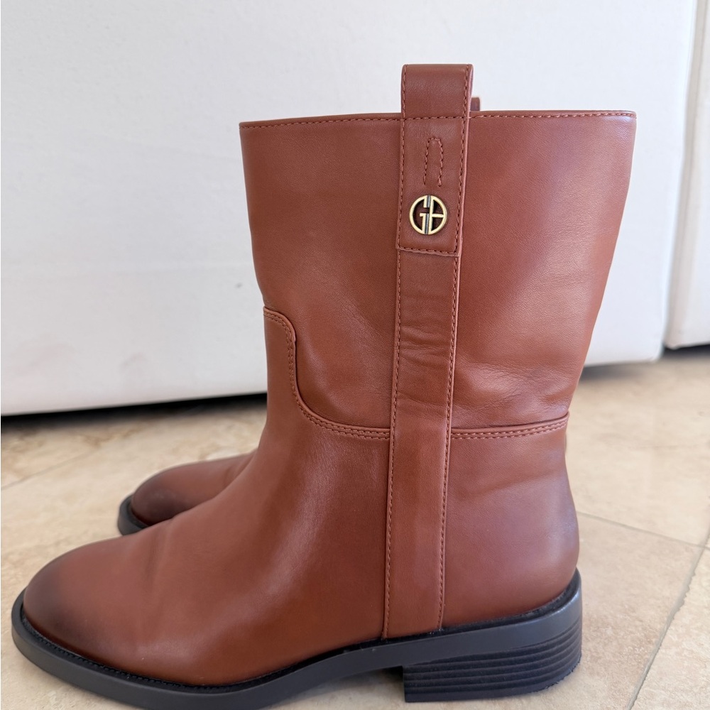 Elegant Tan Leather Heeled Boots